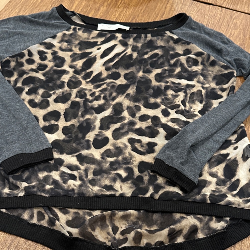 Vintage Havana Leopard Print Junior’s Raglan Shirt